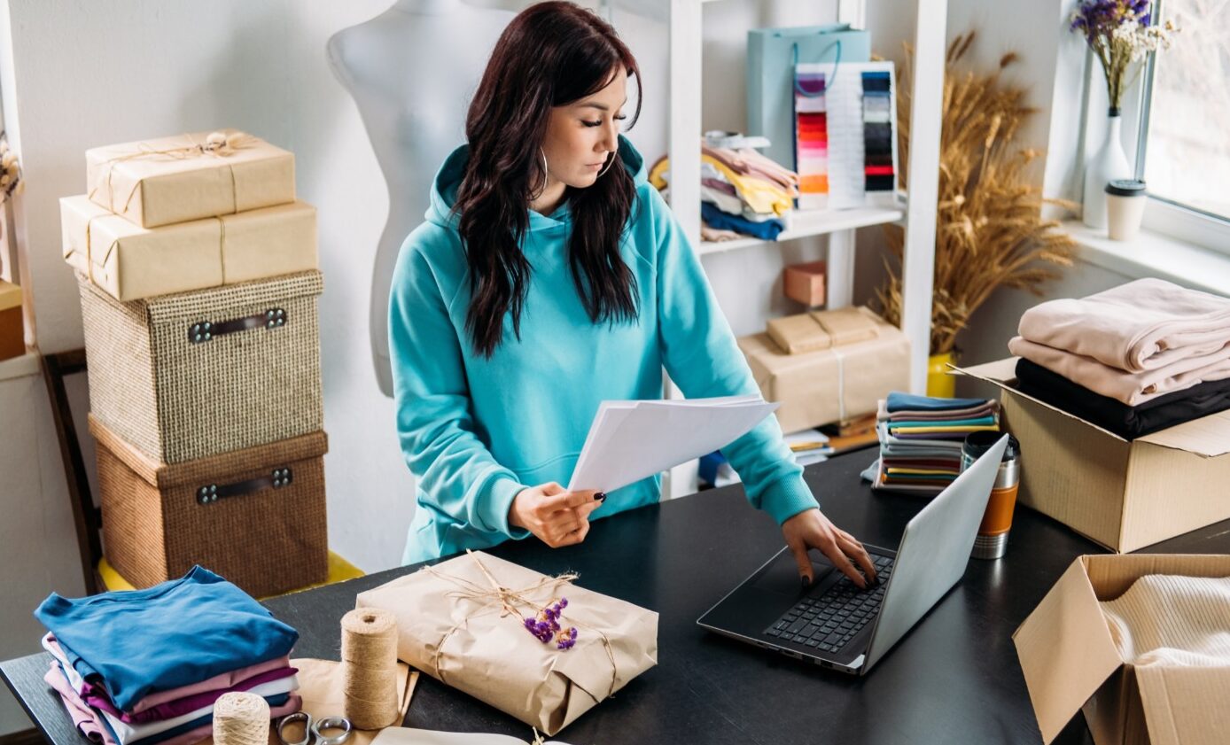 Small business dropshop owner
